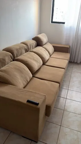 Sofá retrátil, muito novo