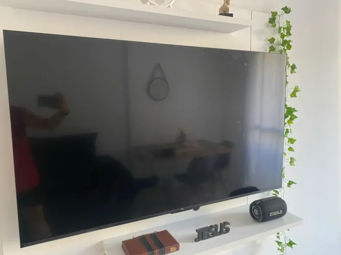TELEVISÃO 55 QLED SEMI NOVA
