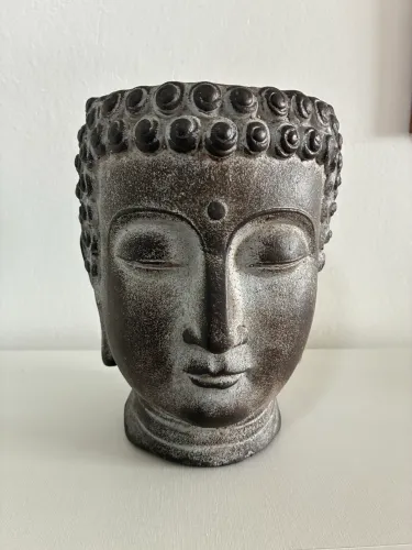 Vaso de Buda em resina 