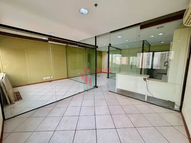 Sala Comercial para Alugar com Divisórias no Bairro Jardim Califórnia em Ribeirão Preto co