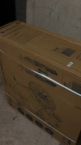 Vende-se cadeira de rodas