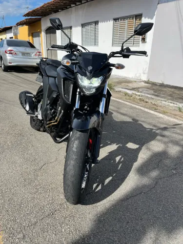 Fazer all black
