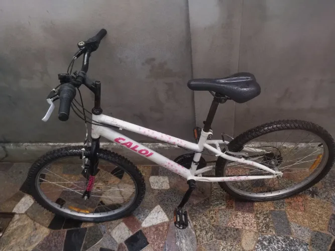 Bicicleta Caloi Ceci 21 Marchas - Aro 24