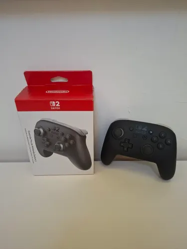Pro controler 2 nintendo switch 2 nunca usado.
