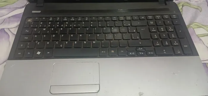 Computador Acer para retirada de peça
