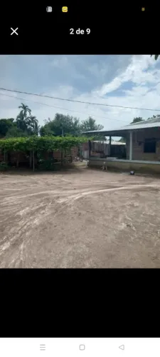 Casa com dois quartos,dois banheiros,varanda e quintal grande localizada no novo céu