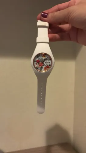 Relógio branco marca ICE