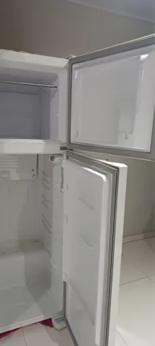 Geladeira Electrolux DC35A (260L) - Branca