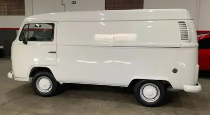 Volkswagen Kombi Furgão 1.4 MI Total Flex 8V 2013