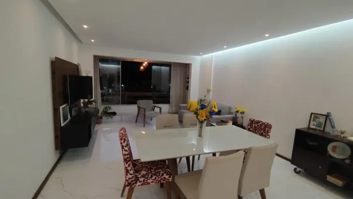 APARTAMENTO RESIDENCIAL em Salvador - Bahia, Itaigara