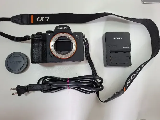 Sony A7 III ILCE-7M3 A7III Corpo 63.682 Clicks Perf Orig Gar Loja até 12x SP CPS SJC