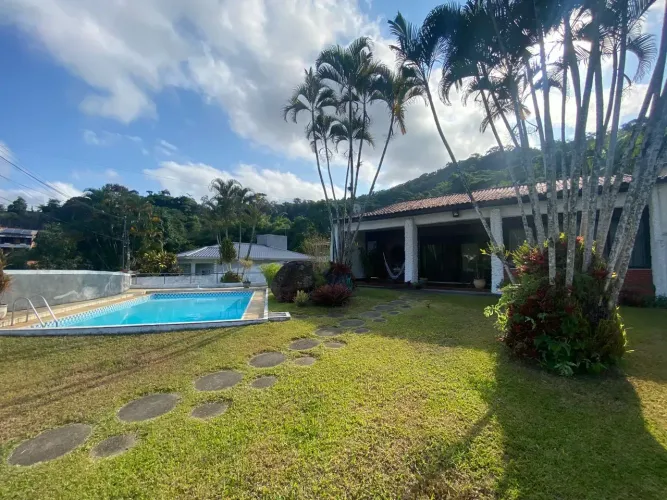 Ótima casa linear 3 quartos com piscina + anexo Aceita Apartamento no Viva Pendotiba com