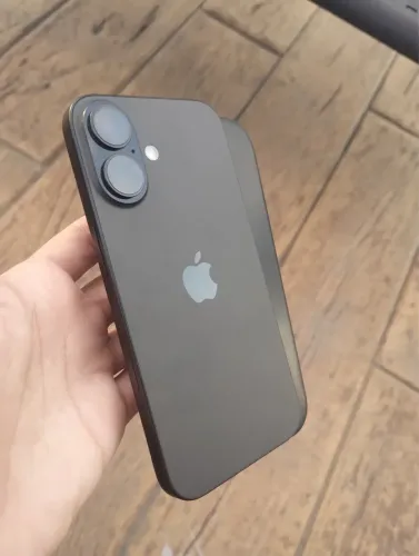 IPhone 16, 256 gb, preto 4 meses de uso