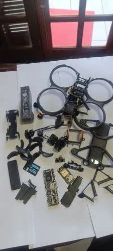 Drone avata 2 peças
