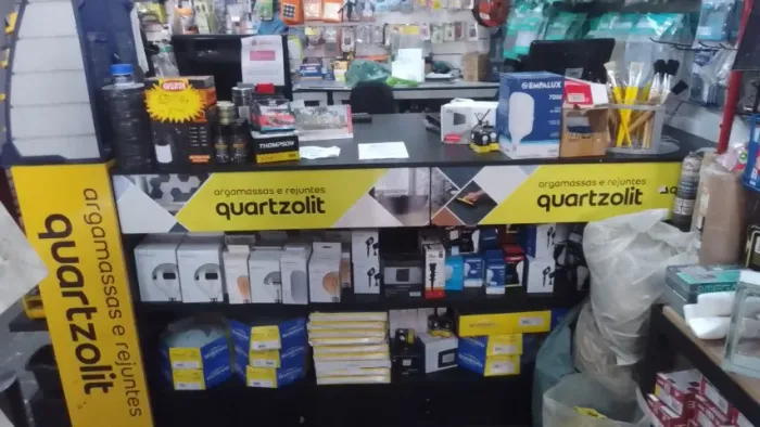 Balcão de atendimento muito novo. Liberar espaço