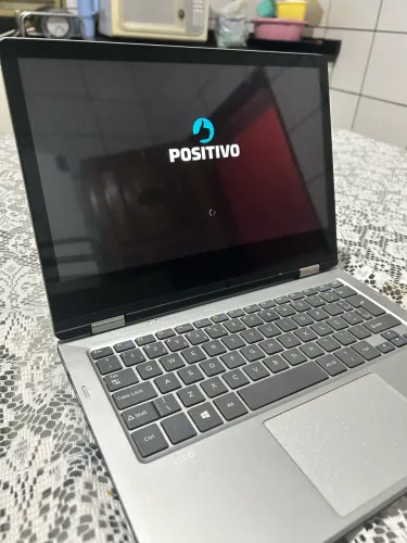Notebook positivo vira tablete