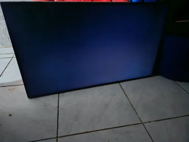 Tv para conserto ou retirada de peça