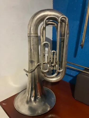 Tuba Conn Eb