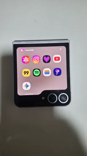 Galaxy Z Flip 6 256GB - Impecável na Caixa com Nota Fiscal