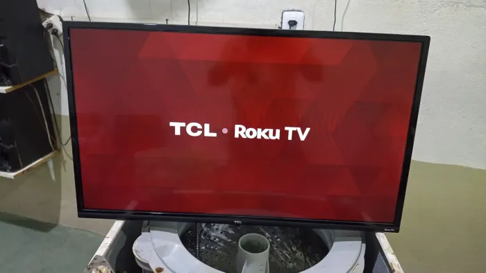 Vendo tv smart 32 TCL Roku 