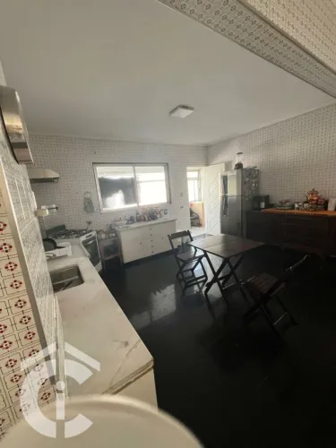 Apartamento á venda com 4 quartos, sala, cozinha , 2 vagas - Mooca - 200m²