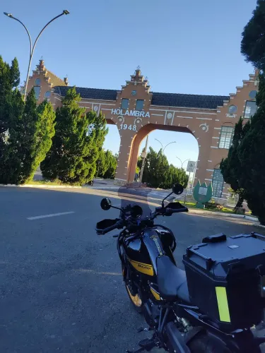 Moto Himalayan 450