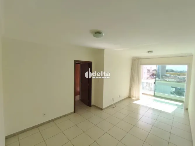 Apartamento com 3quartos sendo 1 suíte disponível para locação no bairro Centro em Uberlân