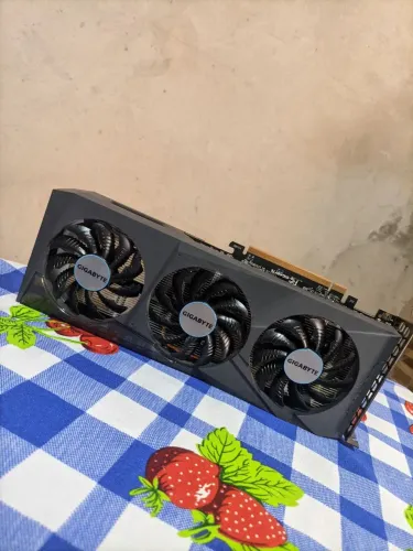Rx 6600 Eagle gigabyte 8gb