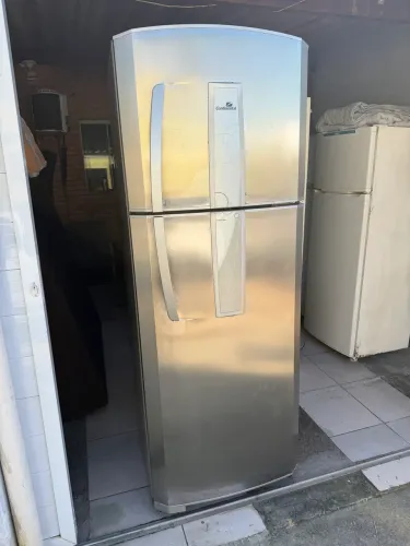 Geladeira com defeito 