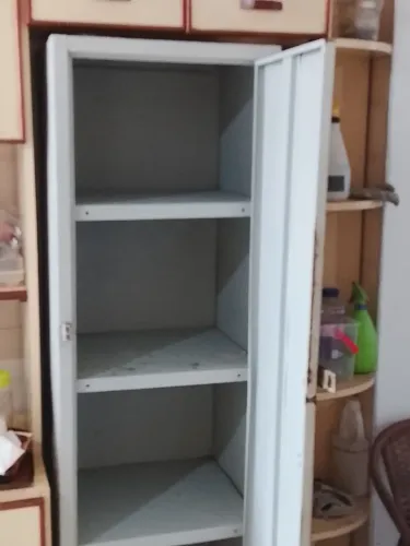 Armário de Aço com tranca.