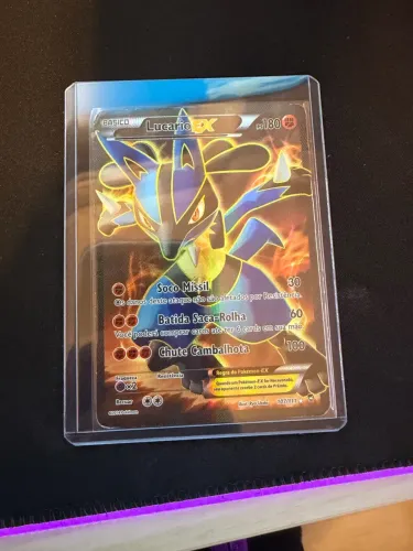Carta Pokémon lucario 107/111