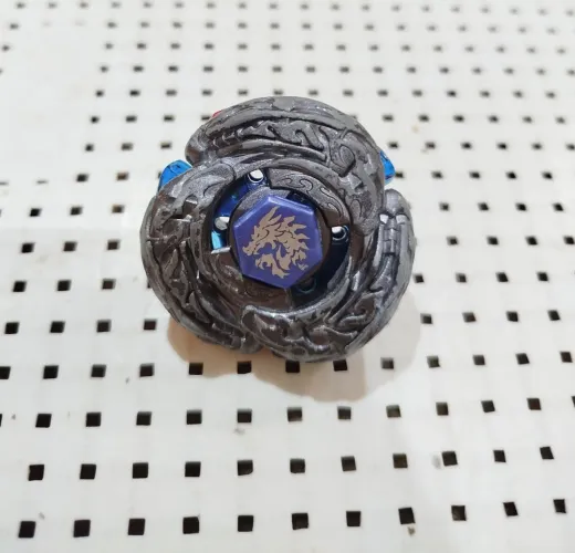 Beyblade l drago destroy Takara Tommy