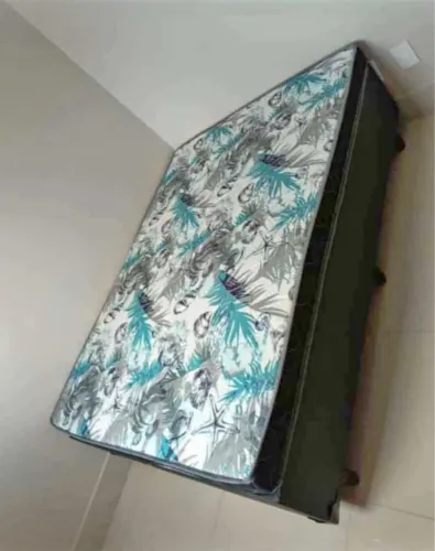 Cama casal base e colchão