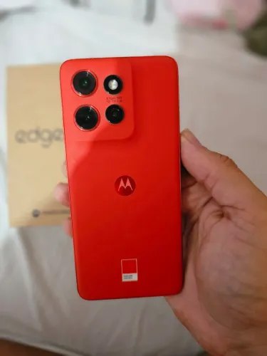 Moto edge 50 neo 256GB perfeito funcionamento.