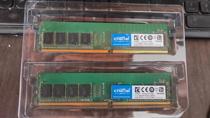 Memória RAM DDR4 Crucial