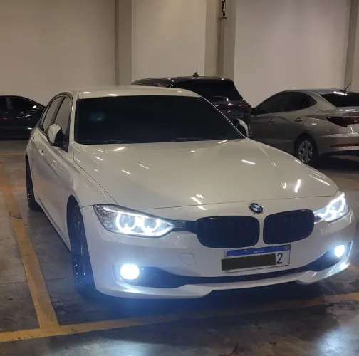 BMW 320I A 2.0 Turbo/activeflex 16V 184cv 4P 2014