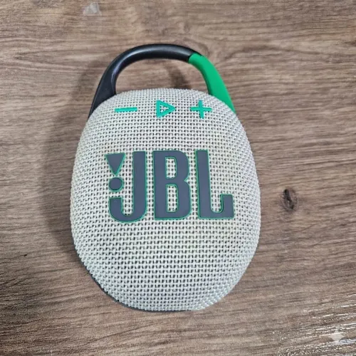 JBL Clip 5