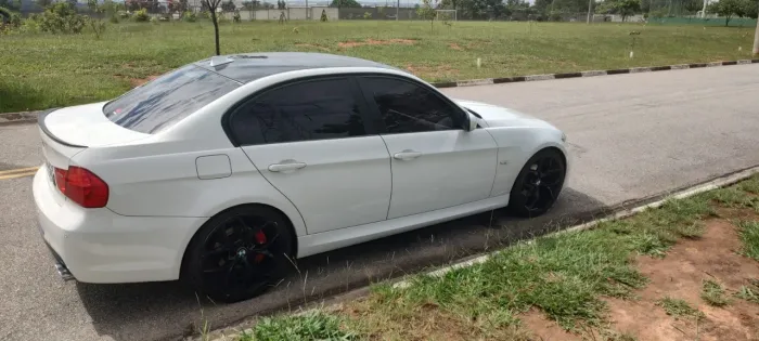 BMW 318I A 2.0 16V 136cv 5P 2012