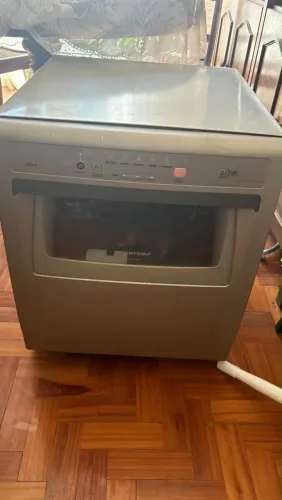 Máquina de lavar pratos Brastemp 8 serviços