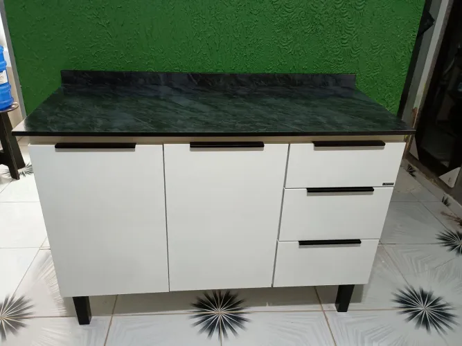 Gabinete de cozinha em aço para pia 1.20m Impecável, completo com pezinhos
