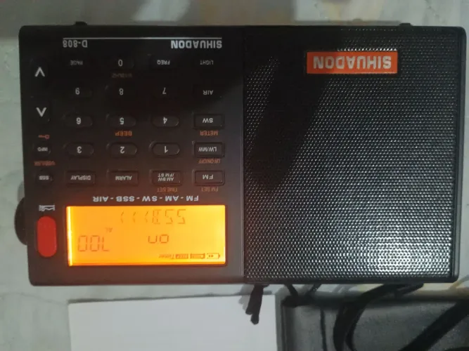 RÁDIO RECEPTOR SIHUADON D-808 SSB