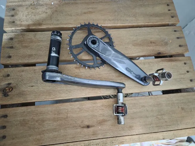 Pe de Vela Sram Gx, com pedal Crankbothers