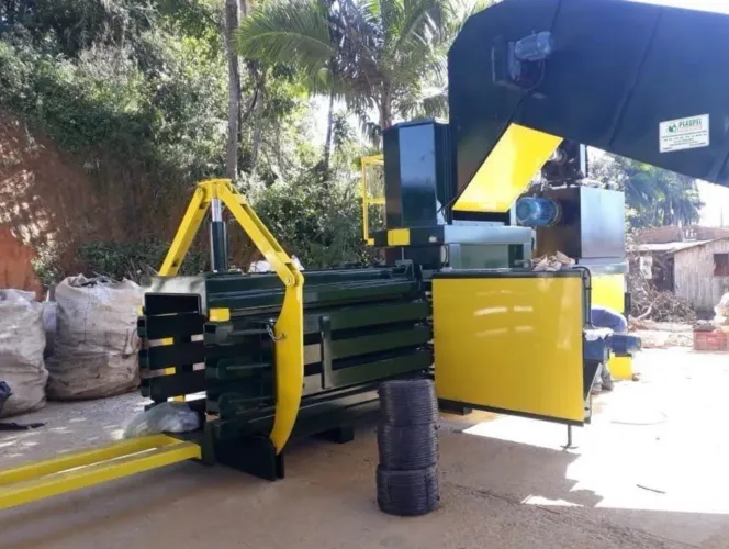 Prensa Enfardadeira Horizontal para Reciclagem