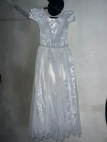 Vestido infantil/ infanto juvenil para ocasiões especiais