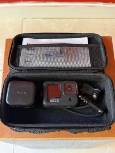 Go Pro Hero 9 + Carregador triplo + 01 bateria original + 02 baterias extra + bag go pro