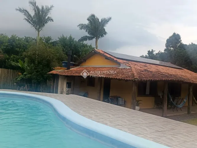 Sítio em Condomínio Fechado - Conforto, Espaço e Qualidade de Vida