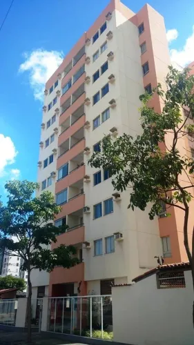 Apartamento com 3 quartos para alugar em Vitória