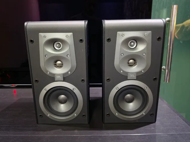 Par de Caixas acústicas bookshelf JBL ES SERIES ES20 home theater Hi-Fi.