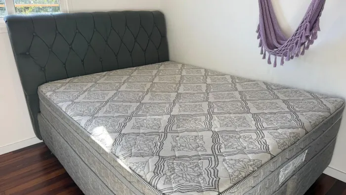 Cama Queen Conjunto Box - 1,98 x 1,58