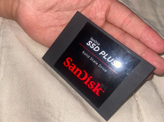 SSD 480gb estava novo quase